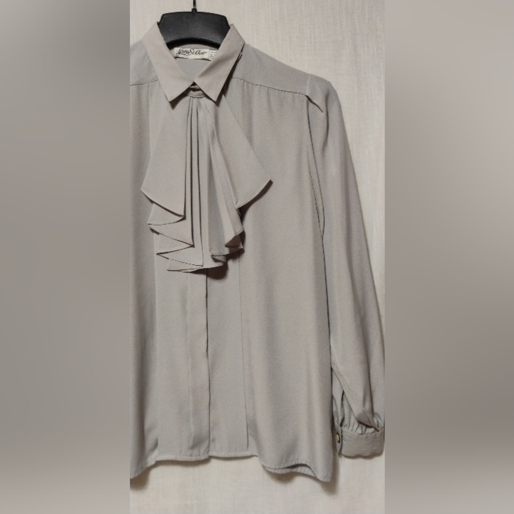 Yves St. Clair Light Vintage Gray Blouse